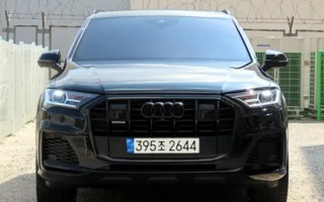 인천무직중고차할부 Q8 55 TFSI 콰트로 프리미엄 매물 사진 16 - 2022/09 57,409km