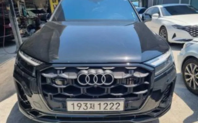 인천무직중고차할부 Q7 (4M) 55 TFSI 콰트로 프리미엄 매물 사진 8 - 2024/12 18,097km