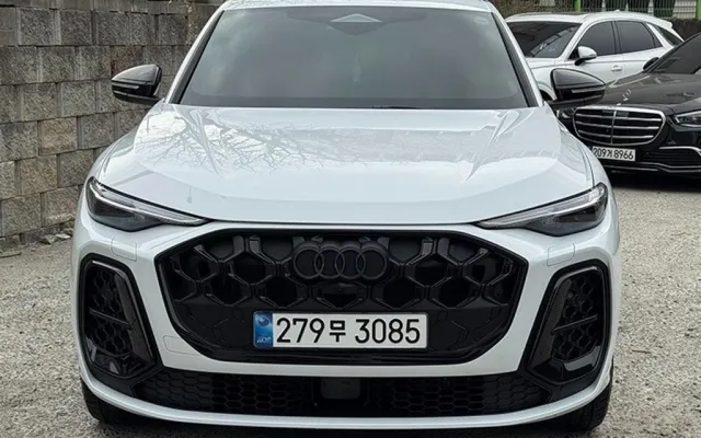 인천무직중고차할부 Q5 (80A) 40 TDI 콰트로 S-라인 블랙 에디션 매물 사진 12 - 2025/07 16,295km
